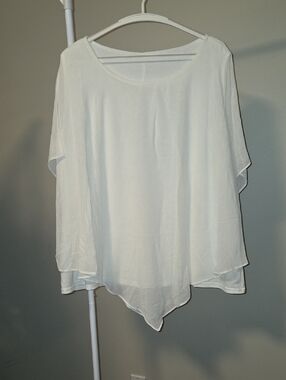 BloomChic White Layered Sheer Tunic Top Size 18 - 20